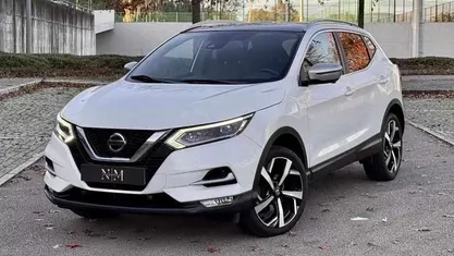 Branco Usado 2018 Nissan Qashqai Premium Edition SUV | € 17.990 (Preço justo)