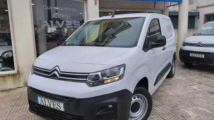 Usado 2022 Citroën Berlingo Monovolume | € 14.480 (Preço justo)