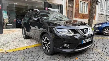 Usado Nissan X-Trail 130 HP (95 kW) 2017 Preto SUV