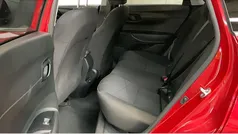 Dragon red Usado 2023 Hyundai Bayon Premium SUV | € 18.500 (Preço justo)