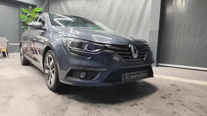 Usado Renault Mégane IV 110 HP (80 kW) 2016 Citadino