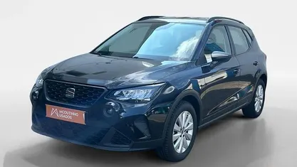 Usado Seat Arona Style 95 HP (69 kW) 2023 Preto SUV