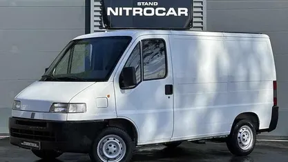 Usado Fiat Ducato 87 HP (63 kW) 1999 Branco Van