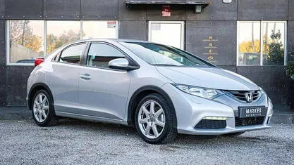 Usado Honda Civic 120 HP (88 kW) 2014 Cinzento