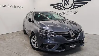 Usado Renault Mégane IV 115 HP (84 kW) 2018 Cinzento Carrinha