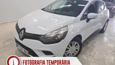 Branco Usado 2017 Renault Clio IV Zen Citadino | € 9.990 (Preço justo)