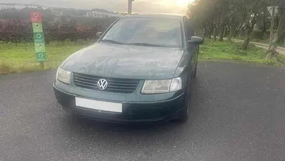 Usado 1997 VW Passat Sedan | € 2.250 (Bom preço)