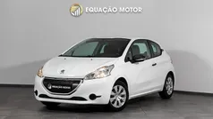 Branco Usado 2014 Peugeot 208 Access Citadino | € 7.400 (Preço justo)