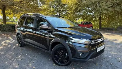 Usado Dacia Jogger Extreme 140 HP (102 kW) 2025 Preto Monovolume