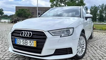 Usado Audi A3 110 HP (80 kW) 2016 Branco Sedan