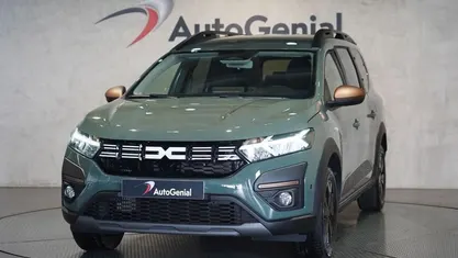 Usado 2025 Dacia Jogger Extreme Monovolume | € 24.240 (Preço justo)