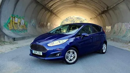 Azul Usado 2015 Ford Fiesta Citadino | € 11.990 (Preço justo)