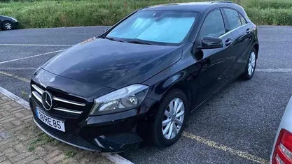 Usado Mercedes A180 109 HP (80 kW) 2012 Preto Citadino