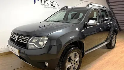 Cinza Usado 2016 Dacia Duster Prestige SUV | € 13.950 (Preço justo)