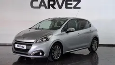 Cinzento Usado 2016 Peugeot 208 Citadino | € 10.900 (Preço justo)