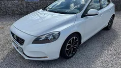 Branco Usado 2015 Volvo V40 Kinetic Carrinha | € 14.350 (Preço justo)