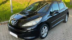 Preto Usado 2007 Peugeot 207 Citadino | € 3.250 (Preço justo)