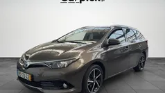 Cinza Usado 2017 Toyota Auris Hybrid Comfort Carrinha | € 15.900 (Preço justo)