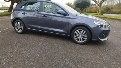 Usado Hyundai i30 Style 116 HP (85 kW) 2020 Cinza
