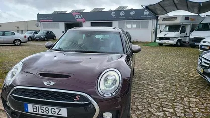Usado Mini Clubman 190 HP (139 kW) 2016 Vermelho Carrinha