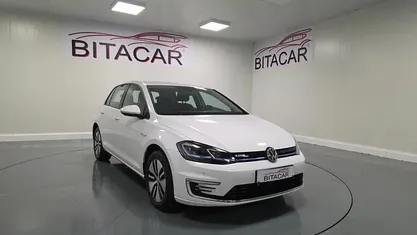 Branco Usado 2020 VW e-Golf Citadino | € 16.850 (Bom preço)