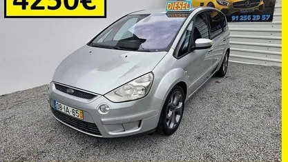 Cinzento Usado 2009 Ford S-MAX S Monovolume | € 4.250 (Preço justo)
