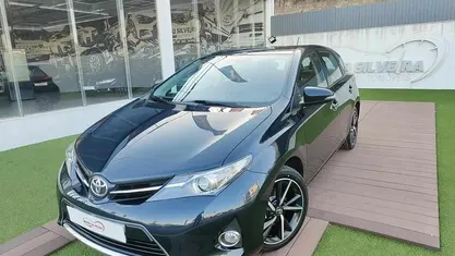 Azul Usado 2014 Toyota Auris Sport | € 12.990 (Preço justo)