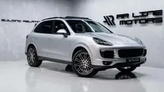 Cinzento Usado 2017 Porsche Cayenne SUV | € 47.950 (Preço justo)