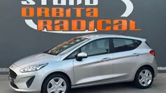 Cinza Usado 2018 Ford Fiesta Business Edition Citadino | € 10.750 (Preço justo)