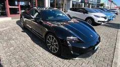 Preto Usado 2024 Porsche Taycan Sedan | € 79.900 (Preço justo)
