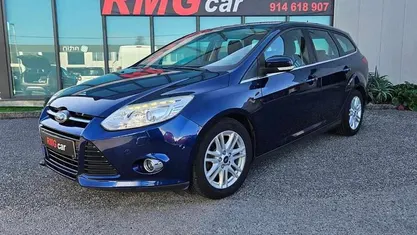 Usado Ford Focus 116 HP (85 kW) 2012 Azul Sedan