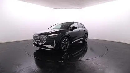 Usado Audi Q4 e-tron 210 kW (286 HP) 2024 Preto SUV