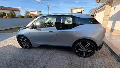 Cinzento Usado 2014 BMW i3 | € 11.500 (Preço justo)