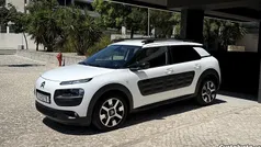 Branco Usado 2016 Citroën C4 PureTech Sedan | € 9.900 (Preço justo)