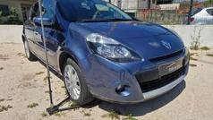 Cinza Usado 2010 Renault Clio II Dynamique Citadino | € 6.500 (Preço justo)