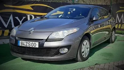 Usado Renault Mégane III 110 HP (80 kW) 2012 Cinzento Carrinha