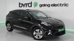 Azul Usado 2021 Kia e-Niro SUV | € 23.900 (Preço justo)