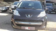 Preto Usado 2011 Peugeot 107 Citadino | € 5.990 (Preço justo)