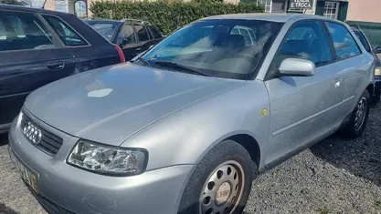 Cinzento Usado 1998 Audi A3 | € 3.250 (Preço justo)