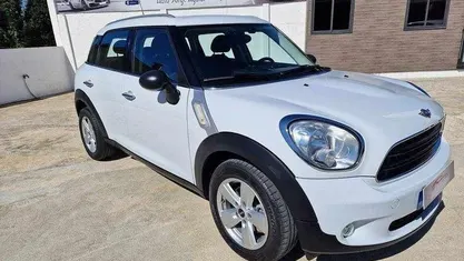 Branco Usado 2015 Mini Countryman SUV | € 14.499 (Preço justo)