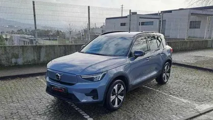 Usado 2023 Volvo XC40 Plus SUV | € 28.500 (Preço justo)