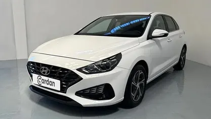 Branco Usado 2023 Hyundai i30 Style | € 18.950 (Bom preço)