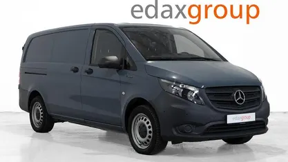 Usado 2020 Mercedes e-Vito Monovolume | € 14.690 (Bom preço)