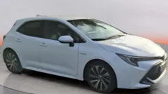 Branco Usado 2021 Toyota Corolla Comfort Sedan | € 21.490 (Preço justo)