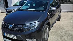 Cinzento Usado 2017 Dacia Sandero Citadino | € 9.980 (Bom preço)