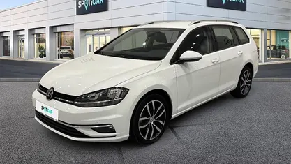 Usado VW Golf VII 115 HP (84 kW) 2019 Branco Carrinha
