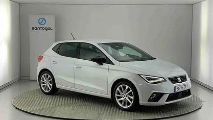 Branco Usado 2024 Seat Ibiza FR Citadino | € 17.700 (Preço justo)
