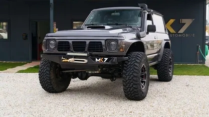 Usado Nissan Patrol 300 HP (220 kW) 1992 SUV