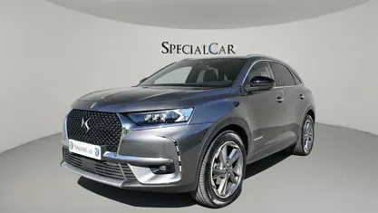 Usado DS Automobiles DS7 Crossback Be Chic 130 HP (95 kW) 2021 Cinza SUV