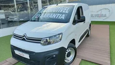 Usado 2022 Citroën Berlingo Feel Monovolume | € 15.990 (Preço justo)